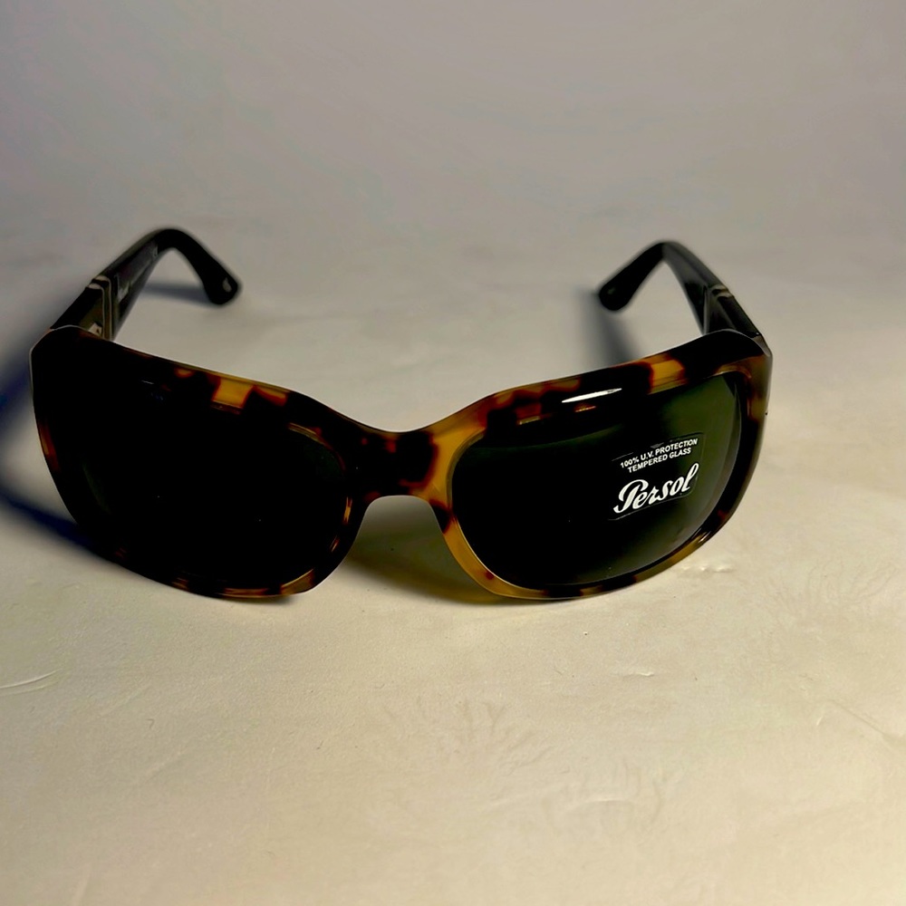 Persol sunglasses.  Style 2915-s 24/57 Havana polarized.  Rare